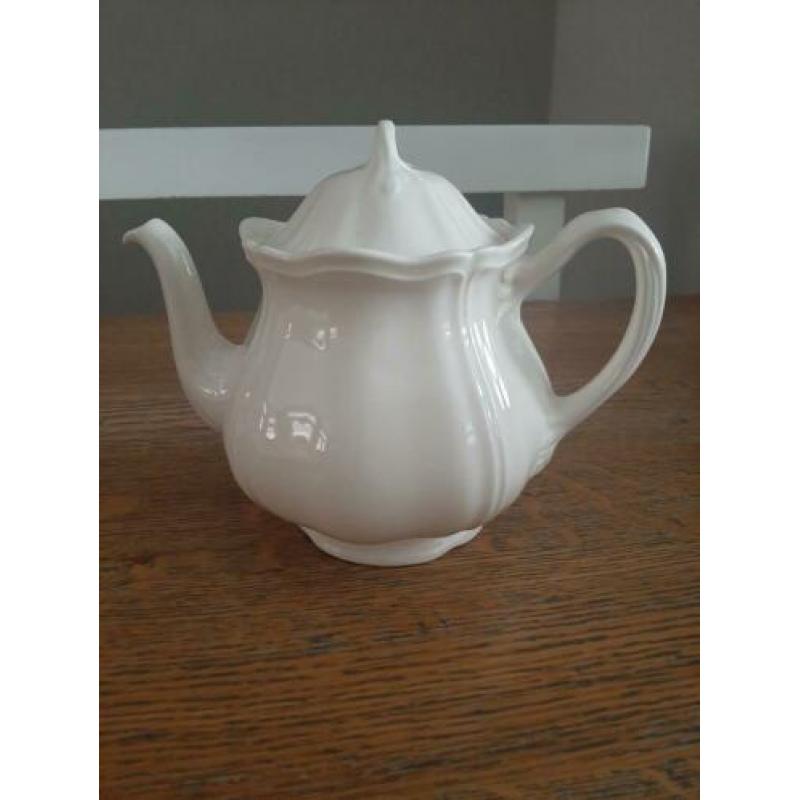 Wedgwood Queens Plain Theepot