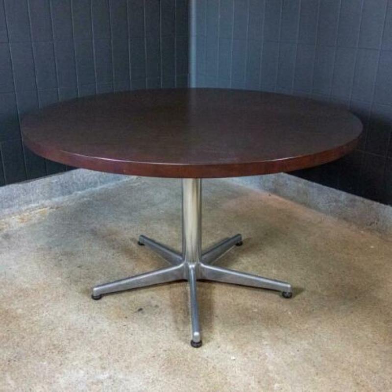 Vintage Retro Ronde Castelli Design Tafel Donker Houten Blad