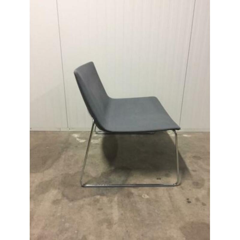 8 Arper Catifa 80 design fauteuils stof lichtgrijs