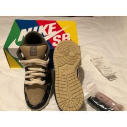 Travis Scott Nike SB Dunk Low maat 42