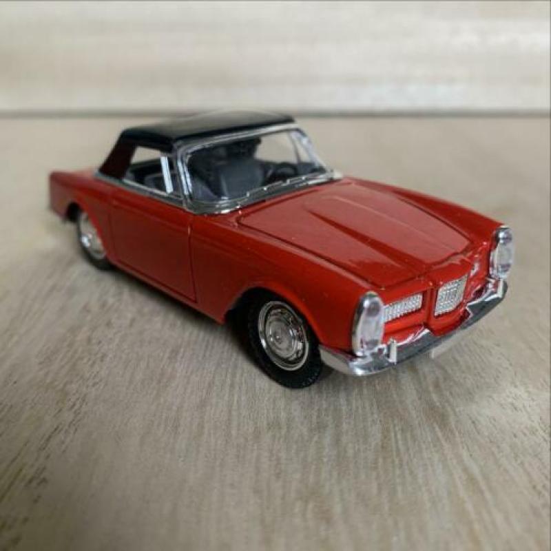 1:43 SOLIDO Hachette Facel Vega 2-1962