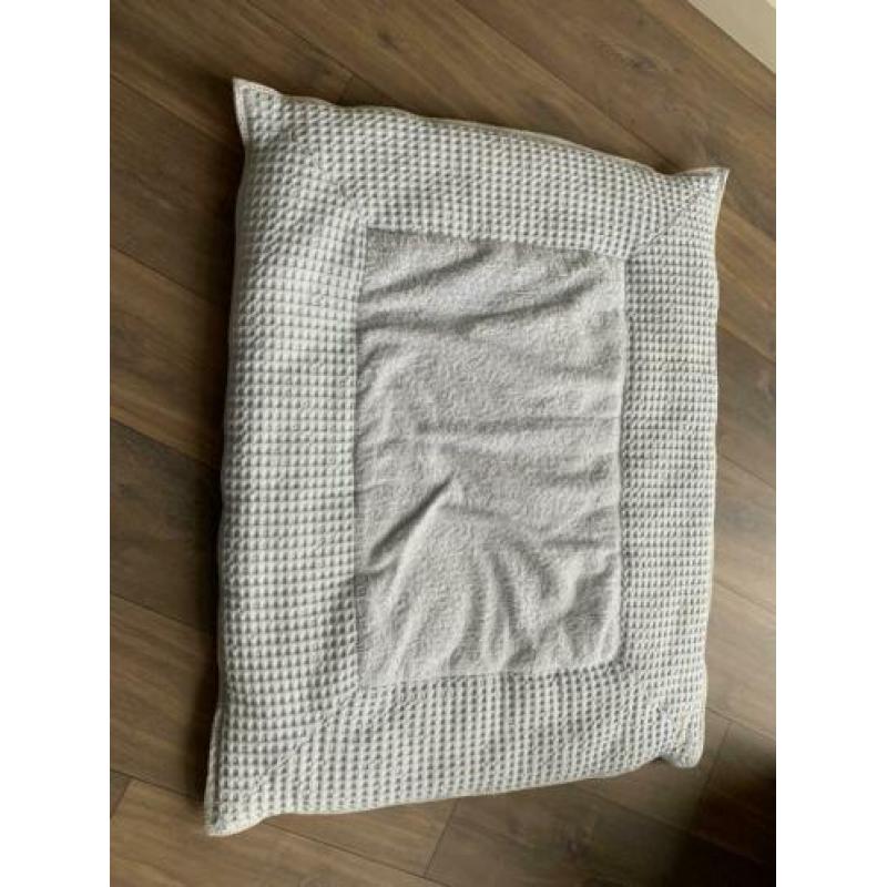 Box kleed van Koeka...omkeerbaar in wit & babyblauw