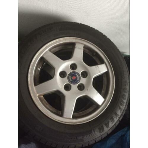 Originele Saab velgen met Good Year zomerbanden 195/65 R 15