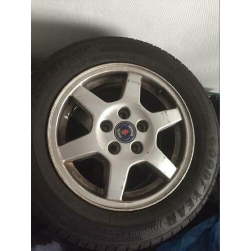 Originele Saab velgen met Good Year zomerbanden 195/65 R 15