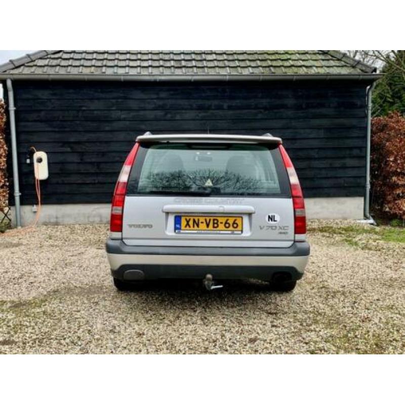 Volvo's V70 XC 2.5 T AWD Automaat & Handbak Youngtimers 1999