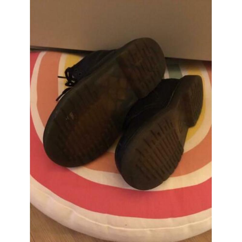 Dr Martens 24