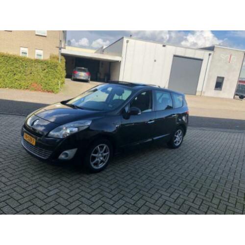 Renault Megane Grand Scenic 1.6 DCI 96KW 2012 Zwart