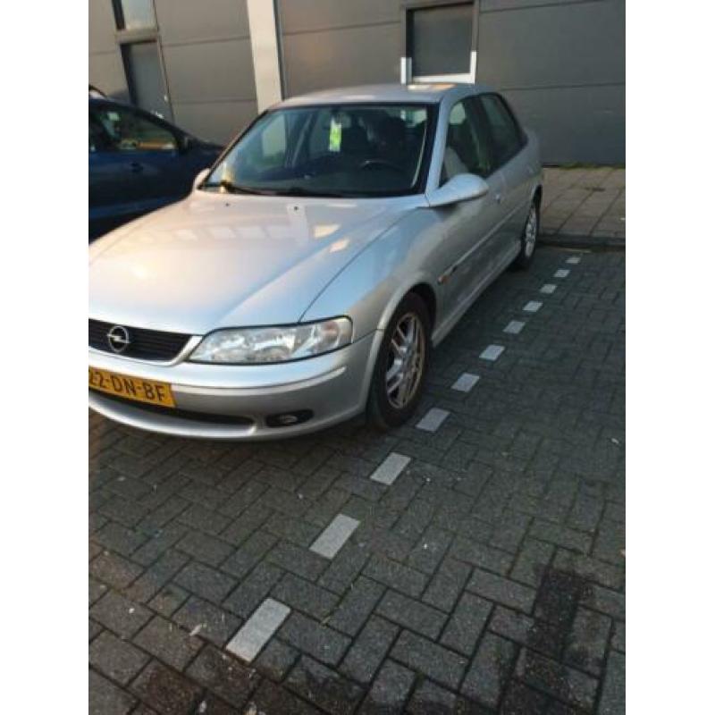 Opel Vectra 1.6 I 16V SDN 1999 Grijs