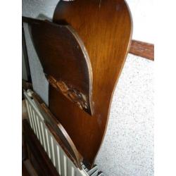 oud houten wandkranten houder