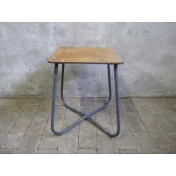 Stoer vintage krukje | salontafel | plantentafeltje | bijzet