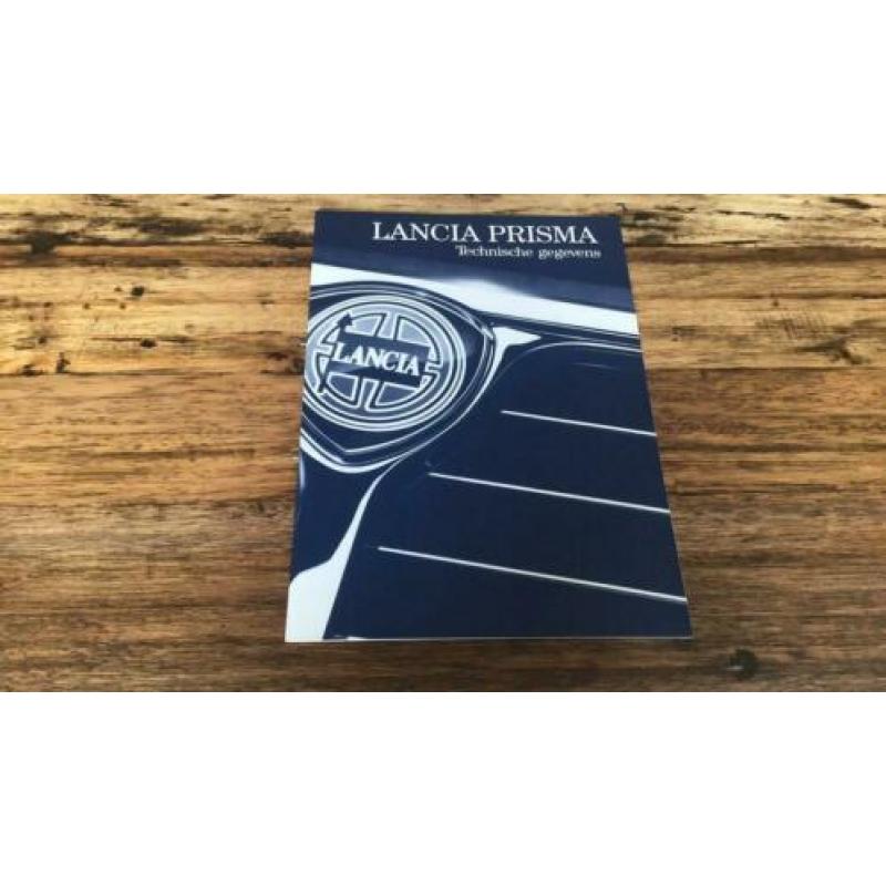 Lancia folder met technische gegevens