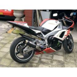 Yamaha r1 zeer snel