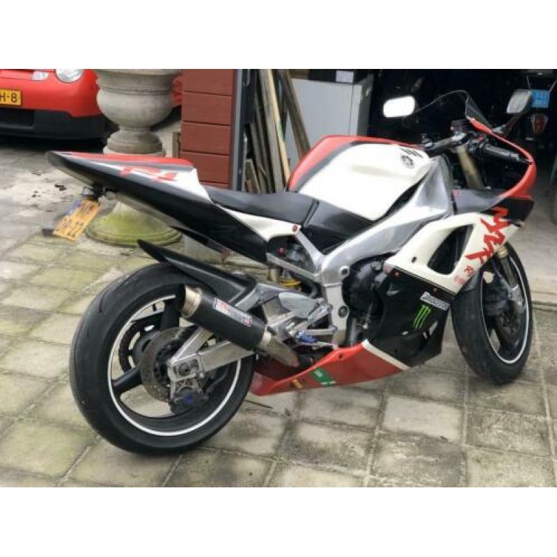 Yamaha r1 zeer snel