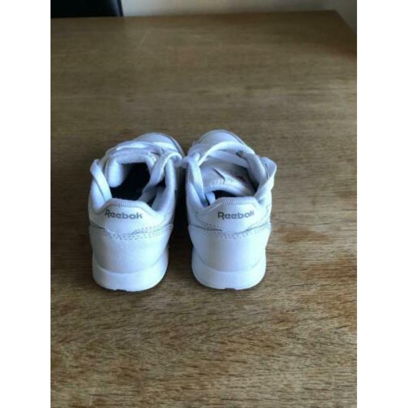 Leuke Reebok sneakers maat 22