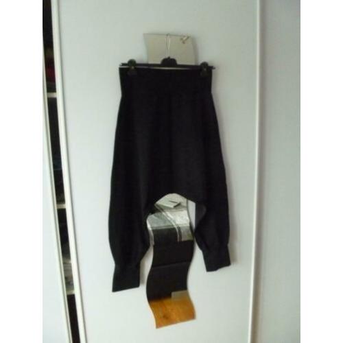 Nieuwe Zwarte SQUAT SPORTBROEK met verlaagd kruis maat M