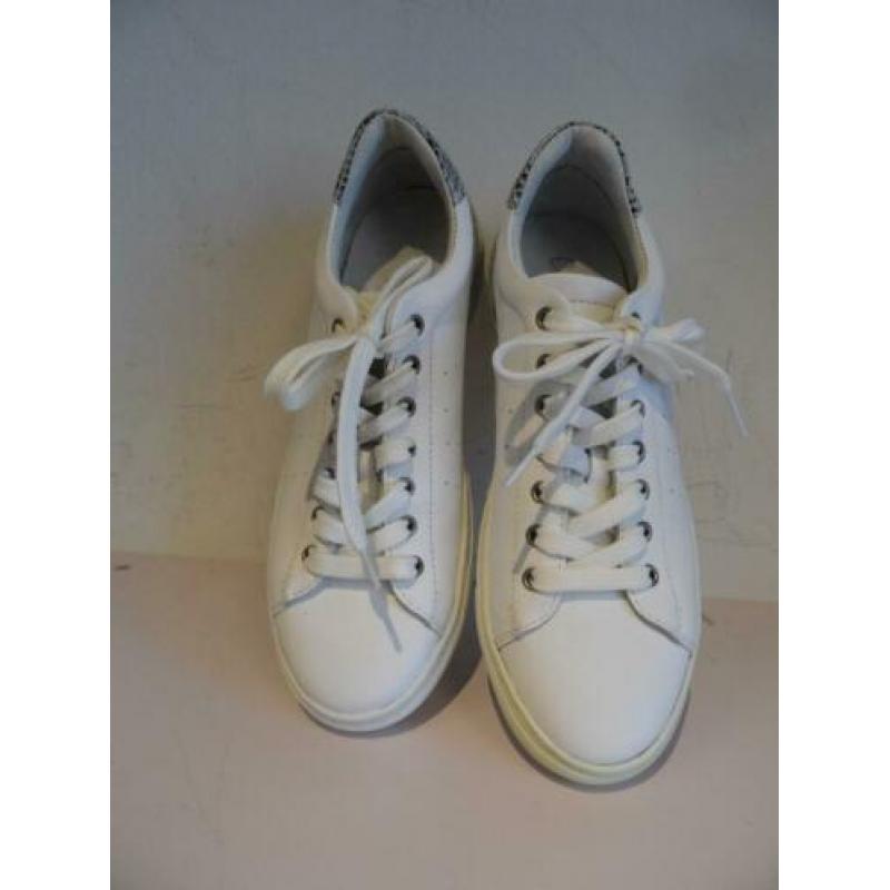 Wit leren sneakers Cartoux 37-38
