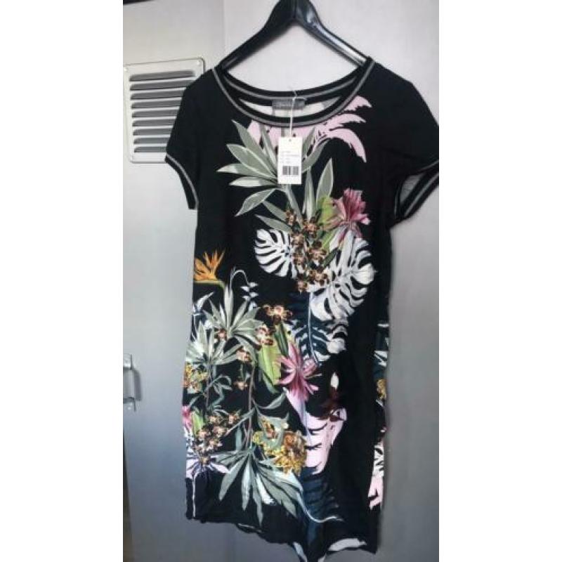 Vrolijke jurk van geisha mt 36/S