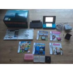 Nintendo 3DS, blauw, met 5spellen, oplader en originele doos