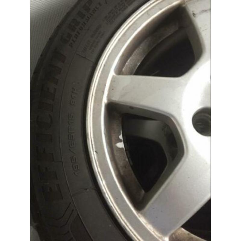Originele Saab velgen met Good Year zomerbanden 195/65 R 15