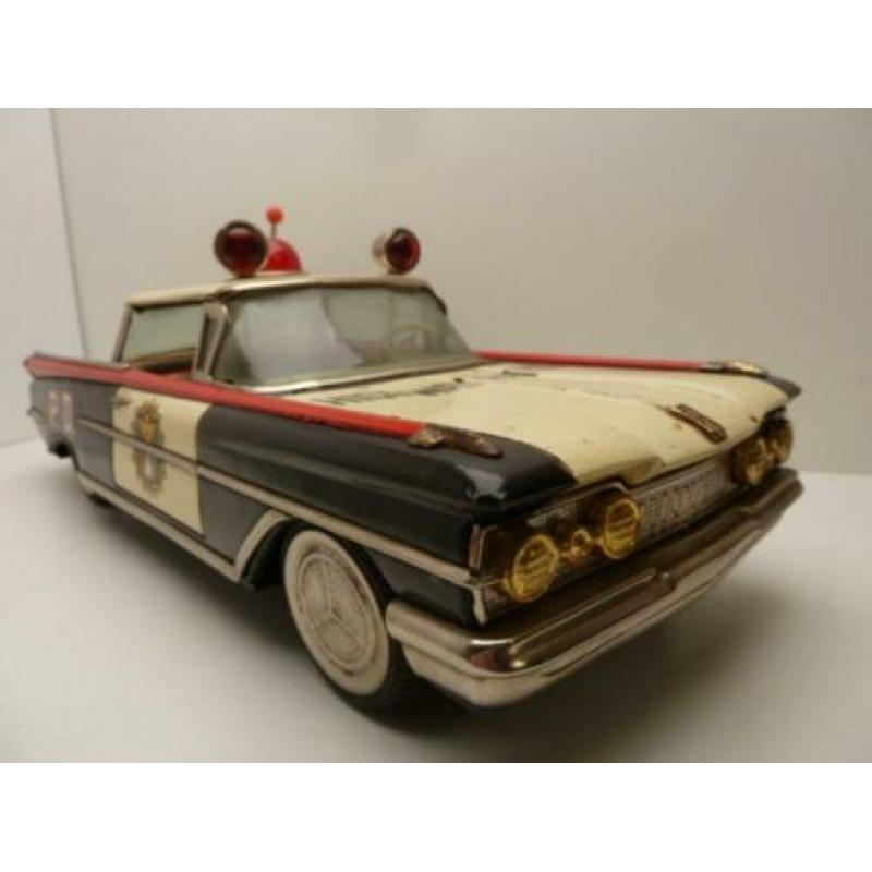 Oldsmobile police car ''Ichico japan ''