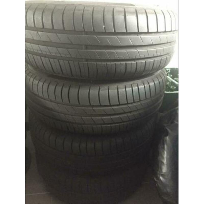 Originele Saab velgen met Good Year zomerbanden 195/65 R 15