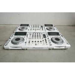2x Pioneer DJ set DJM900NXS + 2x CDJ2000 Limited White