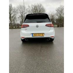 Volkswagen Golf VII 2.0 TSI 265pk 5D DSG 2017 Wit