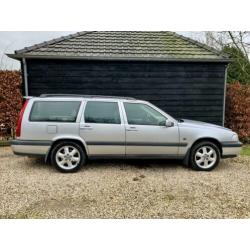 Volvo's V70 XC 2.5 T AWD Automaat & Handbak Youngtimers 1999