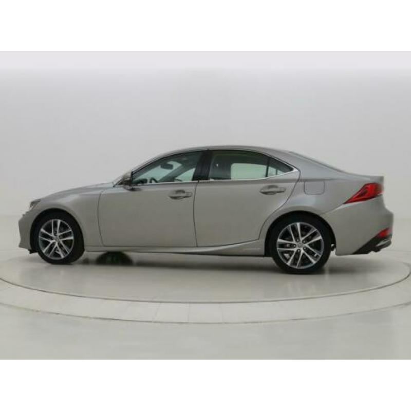 Lexus IS 300h Hybrid Business Line (bj 2018, automaat)