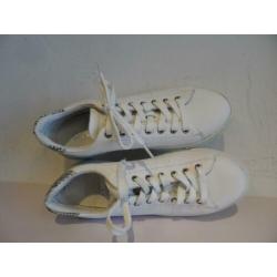 Wit leren sneakers Cartoux 37-38