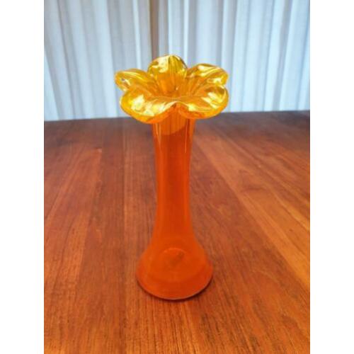 Vintage vaas oranje met geel