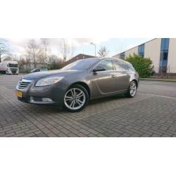 VERKOCHTTT! Opel Insignia 1.8 Sports Tourer 2009 Vol Opties!