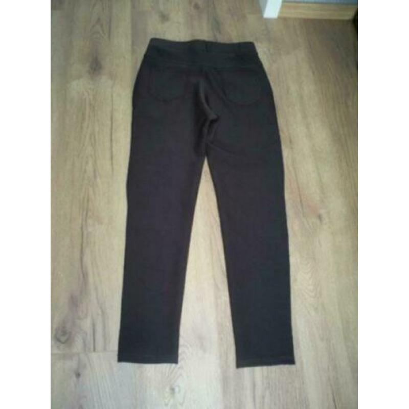 NIEUW !!! - donkerbruine tracking broek mt. 36 / 38