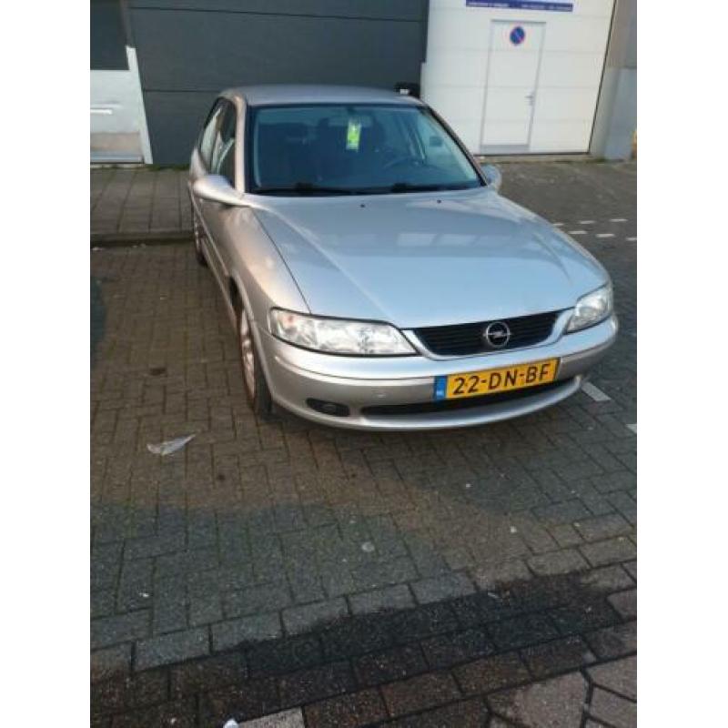 Opel Vectra 1.6 I 16V SDN 1999 Grijs