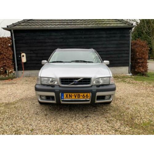Volvo's V70 XC 2.5 T AWD Automaat & Handbak Youngtimers 1999