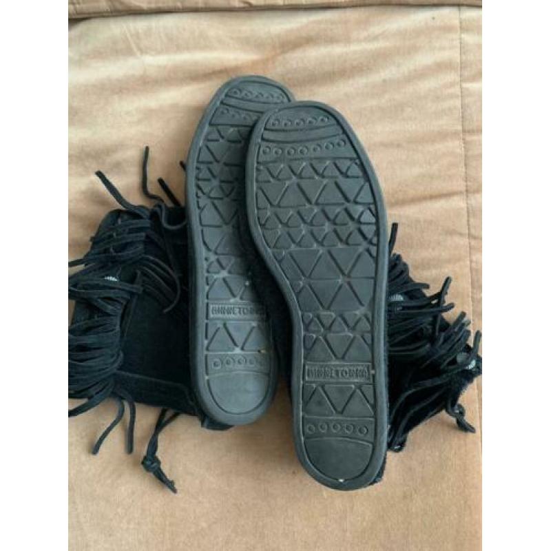 Zwart suede Minnetonka’s in maat 39