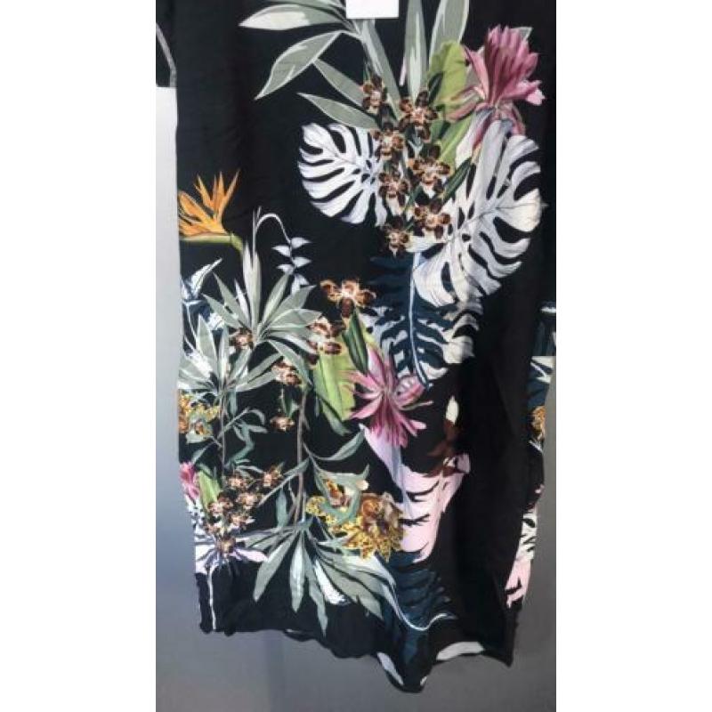 Vrolijke jurk van geisha mt 36/S