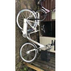 Dames fiets 28 inch Giant de factuur aanwezig