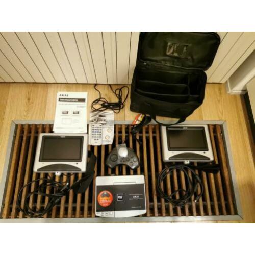 Akai auto DVD met 2 stuks 7 inch. schermen+spellen
