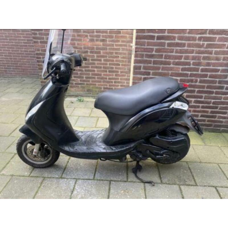 Piaggio zip (voor onderdelen)