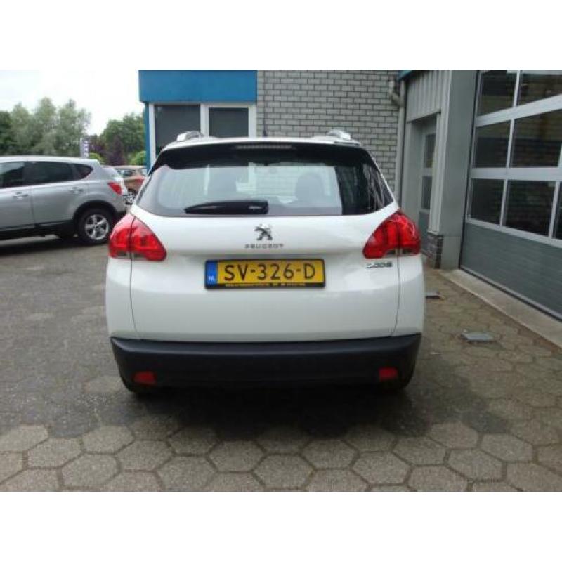 Peugeot 2008 1.2 PURETECH (bj 2015)