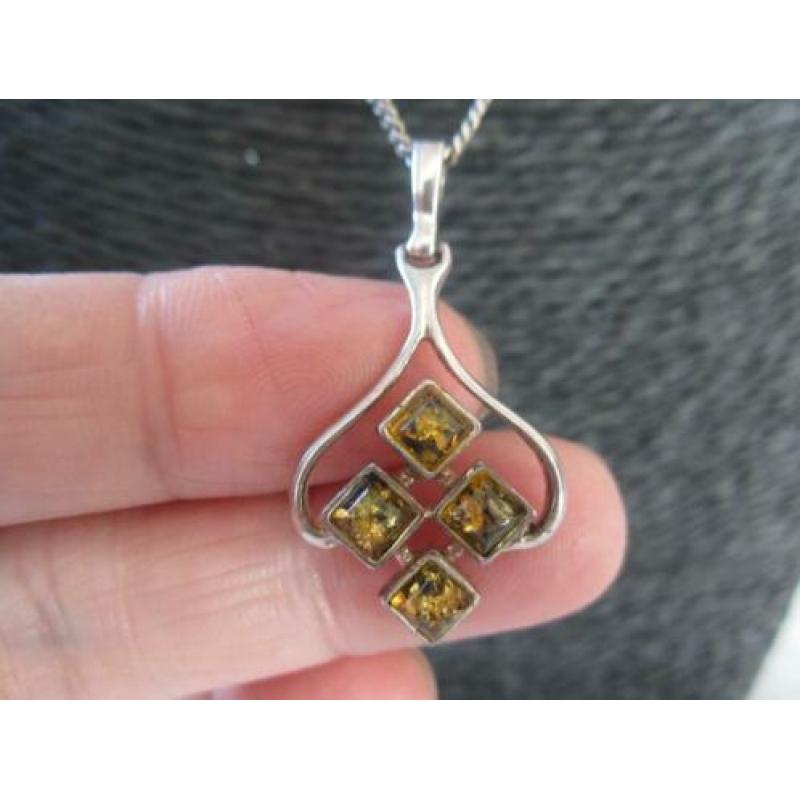 925 zilveren ketting met barnsteen hanger