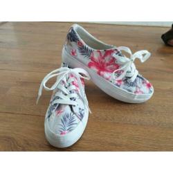 Leuke zomerse schoenen - 38