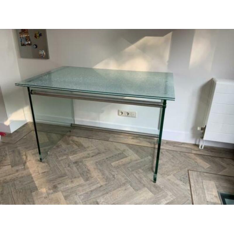 Glazen bureau met craquelé blad