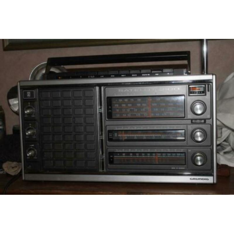 wereld ontvanger grundig Sattellit 2100