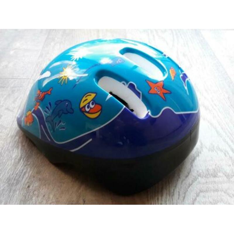 Kinder fietshelm merk Ventura, maat 52 - 56 cm.