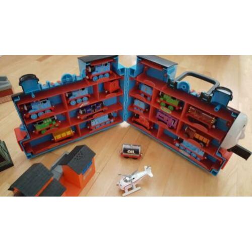Thomas de trein uitgebreide speelset incl reisset