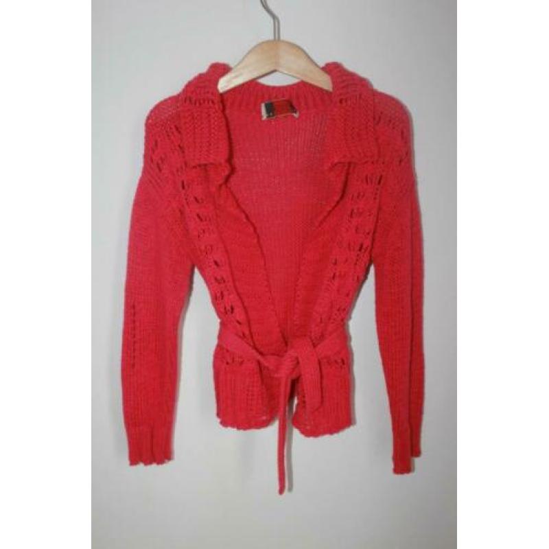 Donkerroze vest van Essentiel Antwerp maat 116 (3711)