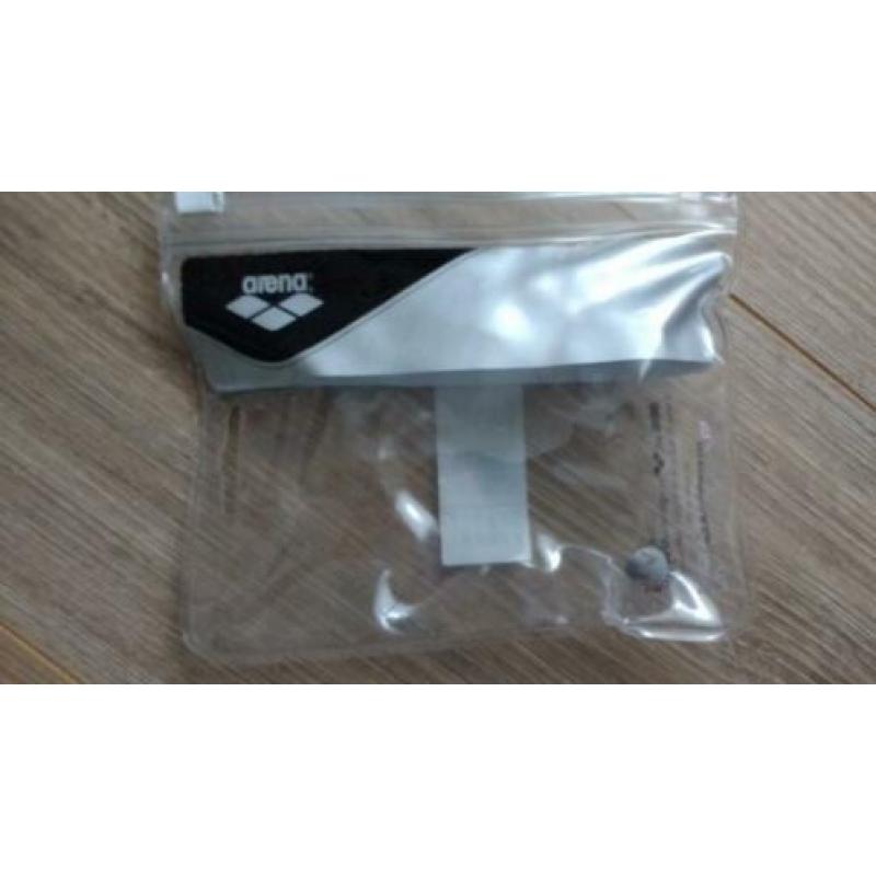 Nieuw! Baby badmuts / Arena pirate swim cap UV protection li