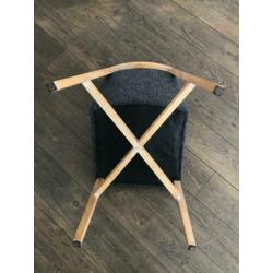 6 Simply Solid dining chairs